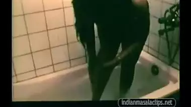 South Indian big boobs girl after shower mms