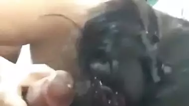 Desi cute girl suck her bf dick