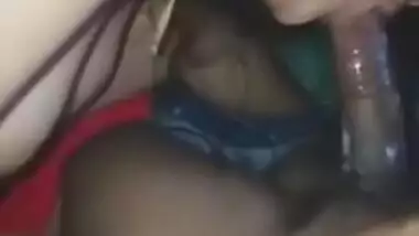 Super Desi XXX girl makes hot MMS video of a blowjob close-up for fans