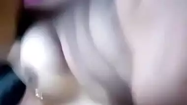 Sexy Figure Desi girl Fingering