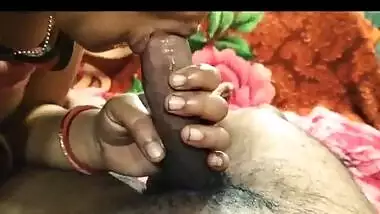 Brother-sister's first sex after impressing sister. in clear Hindi voice