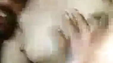 Indian lovers sex adventure at home video