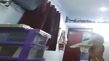 Desi aunty nude capture after bath