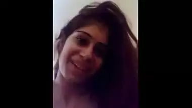 Mumbai amateur girlfriend fucks like a porn star