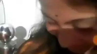 CUTE DESI GF SHOWING BOOBS ON VIDEO CALL