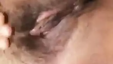 Big Booby Super Cute Sri Lankan Girl with Native SL Cutest Pussy Leaked Video