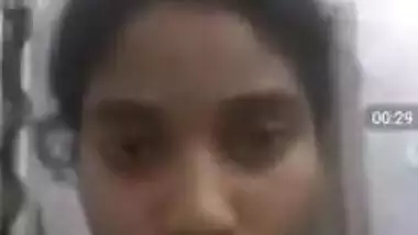 Desi Couples Boobs Show nin Video Call