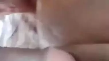 Desi slut tries her best being fucked in the MMS outdoor XXX video