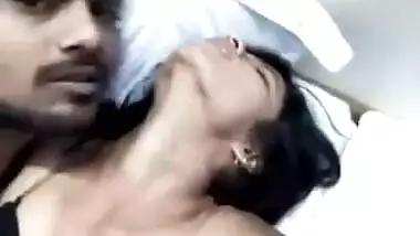 Fingering Pussy Of Hot Mumbai Girl