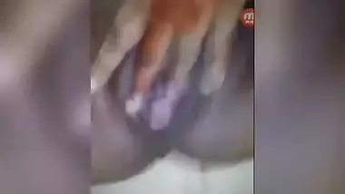 Bengali GF fingering naked on video call viral MMS