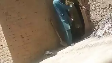 Desi sex video of a slut wife in hijab outdoor sex with her lover