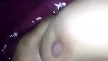 Desi mallu aunty show her boobs