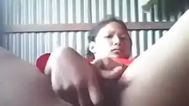 Assame Girl Pussy Fingering
