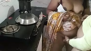 Hardcore Doggy Style Fucking In Kitchen With Hindi Dirty Talking.bhabi Ko Devar Ne Mein Choda - Devar Bhabhi