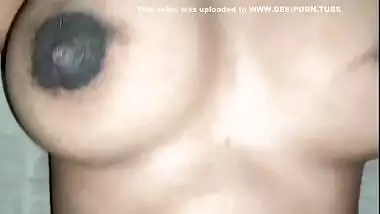 Huge Boobs And Pat A - Indian Desi Bhabhi Ne Kirayedar Ko Ke Chudwaya