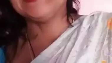 BD Aunty IN Saree Live , Desi Boudi