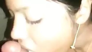 Newly married Desi sucks her young neighbour porn