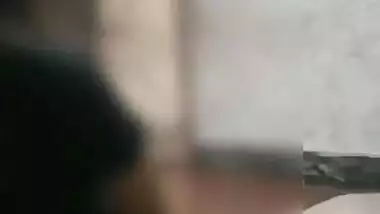 Desi Slim Hot Bhabhi Blowjob
