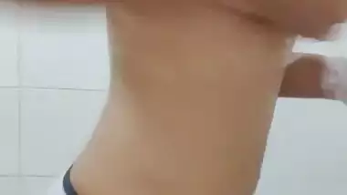 Indian Hot Desi Bhabhi Showering Naked And Ass Spanking Fingering In Hot Pussy