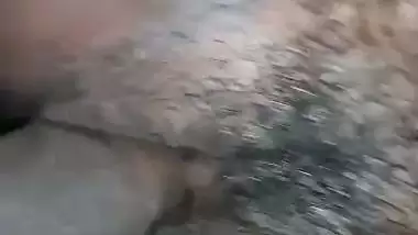 Man drills a milf’s hairy pussy hard in Tamil sex video
