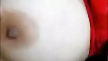 Paki Big Boobs bhabhi exposed herself