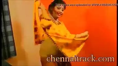 Tamil Girl’s Hot Dance Video On TikTok