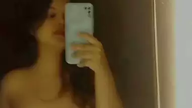 Sexy figure topless video making viral new desi mms