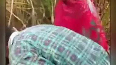 Cheating Desi wife caught on XXX camera by her in-laws with her secret lover