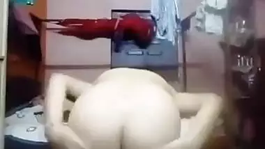 Desi whore in home XXX porn where she bends and spreads her ass wide