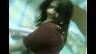 Smiling Bhabhi Sucking