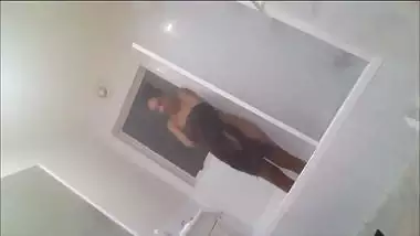 Hottest figure naked bathing and fingering viral videos