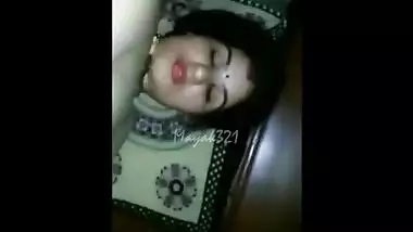 AUNTY KI SUHAG RAAT MEIN UNGLI SE CHUDAI HUI