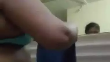 Today Exclusive- Sexy Desi Bbw Bhabhi Wearing Cloths