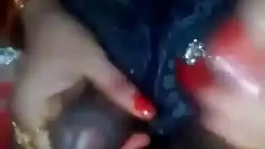 Horny Indian Girl Fingering