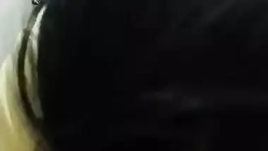 Desi aunty sucking dick