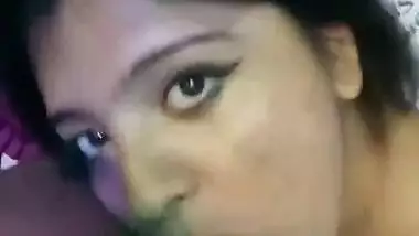 Horny Model Likes to Get her Facial Done Everytime she visits her boyfriend